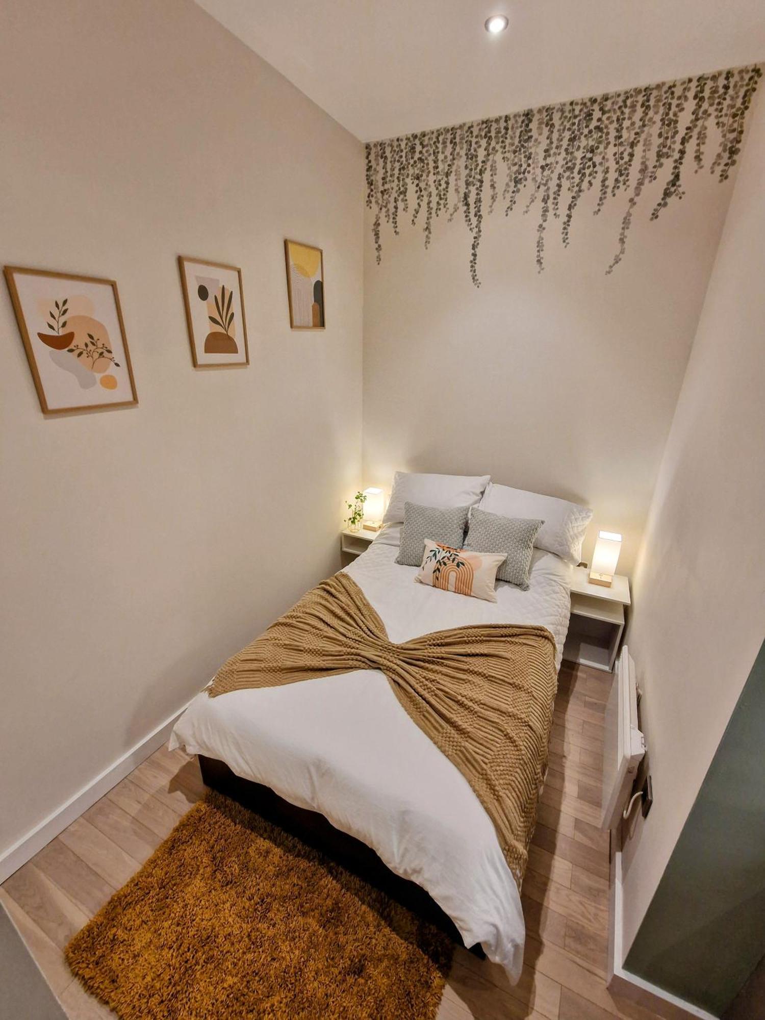 Liverpool Gem: Cozy Studio Retreat 客房 照片